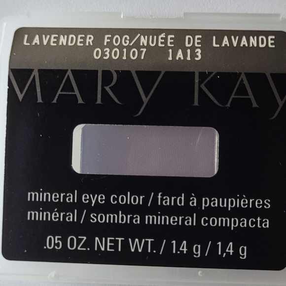 Mary Kay "Lavender Fog" Eye Color - Picture 3 of 4